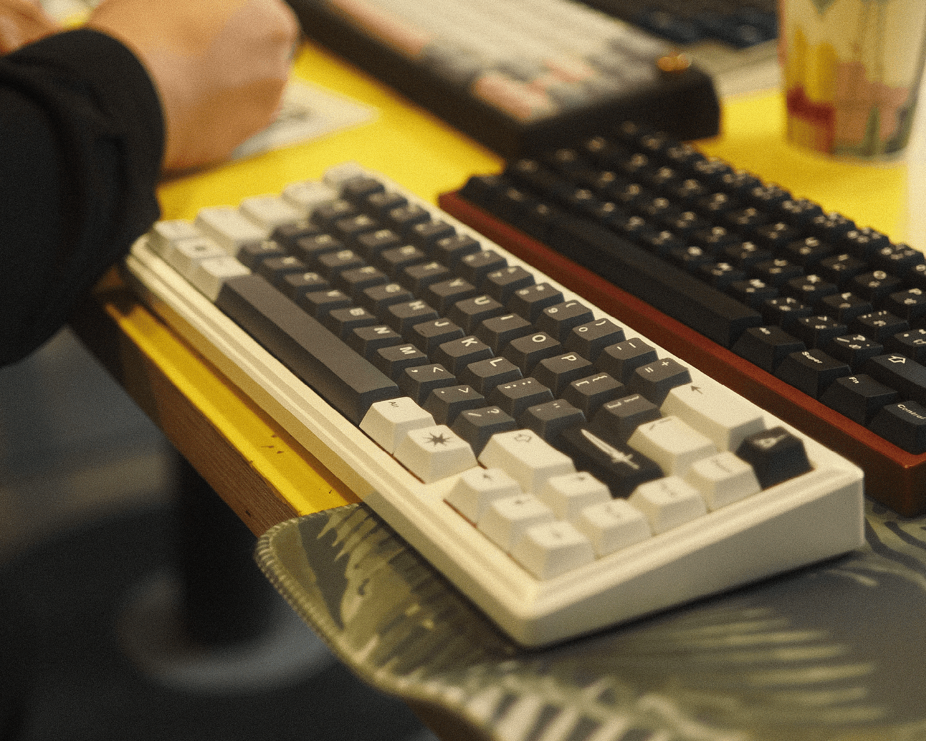 Third meetup close up of Ginko65 keyboard
