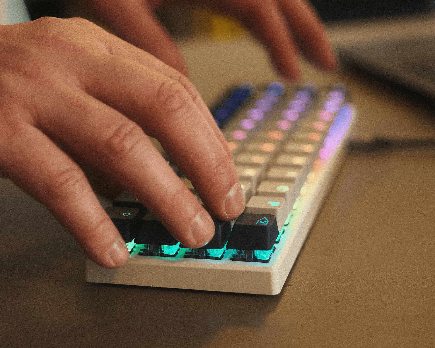 Third meetup, close up of touching the 40% ergo keyboard